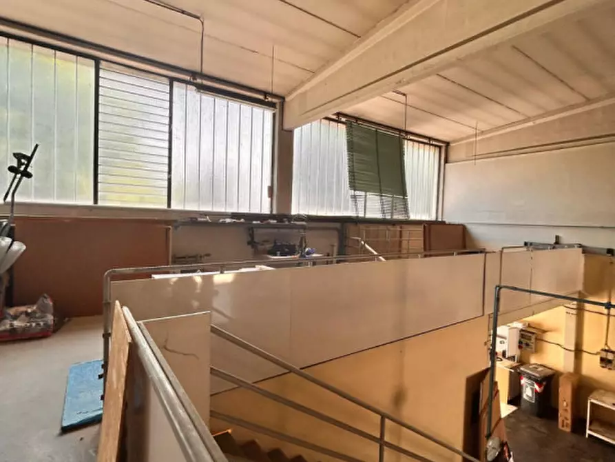 Immagine 13 di Capannone industriale in vendita  in via delfini 60 a Modena