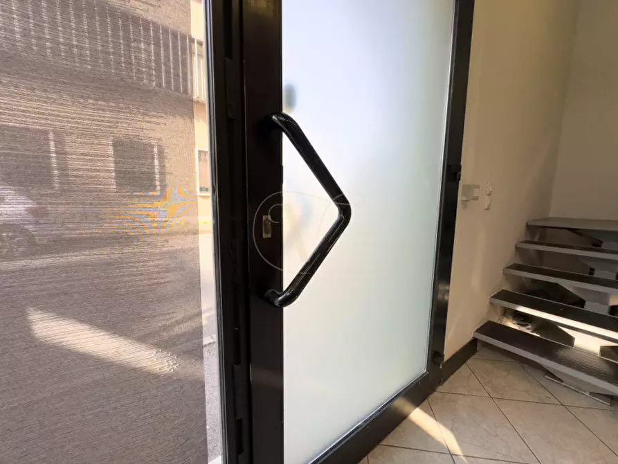 Immagine 5 di Negozio in vendita  in Via Tommaso Temanza a Padova