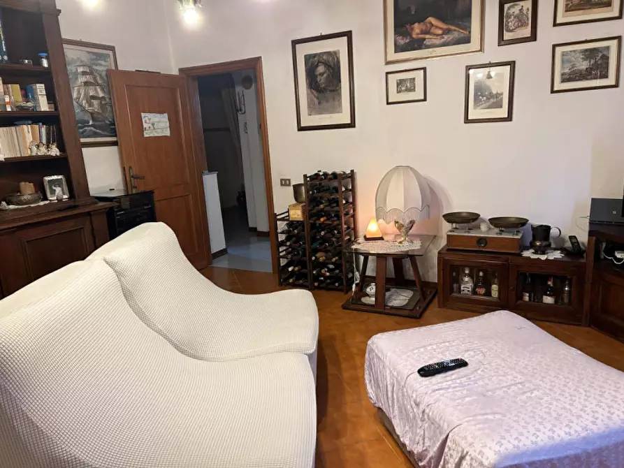 Immagine 4 di Casa indipendente in vendita  in VIA CASTROCANE a Lastra A Signa