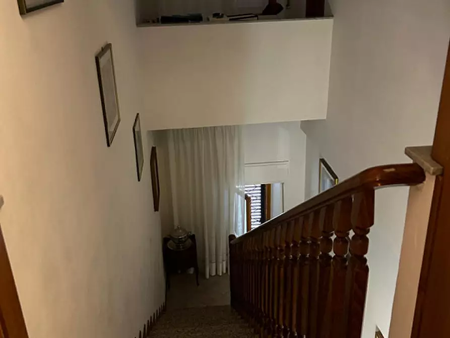 Immagine 12 di Casa indipendente in vendita  in VIA CASTROCANE a Lastra A Signa