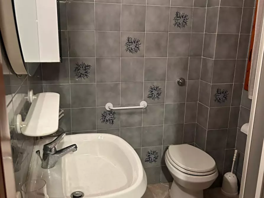 Immagine 19 di Casa indipendente in vendita  in VIA CASTROCANE a Lastra A Signa