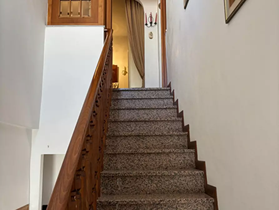 Immagine 28 di Casa indipendente in vendita  in VIA CASTROCANE a Lastra A Signa