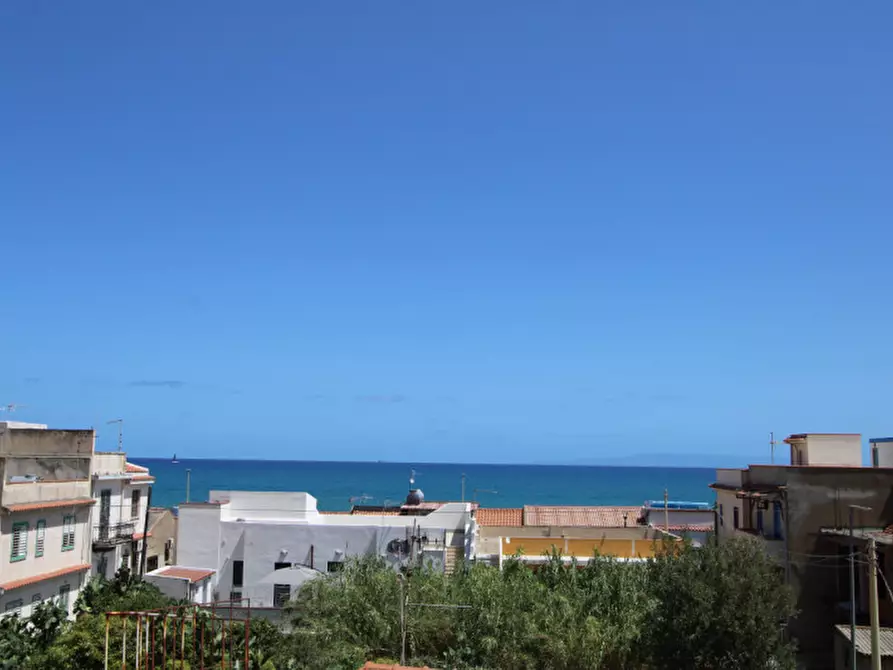 Immagine 1 di Appartamento in vendita  in Lungomare Acqualadrone a Messina