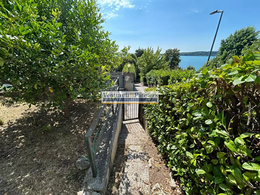 Immagine 4 di Casa bifamiliare in vendita  in Via Pergola a Padenghe Sul Garda