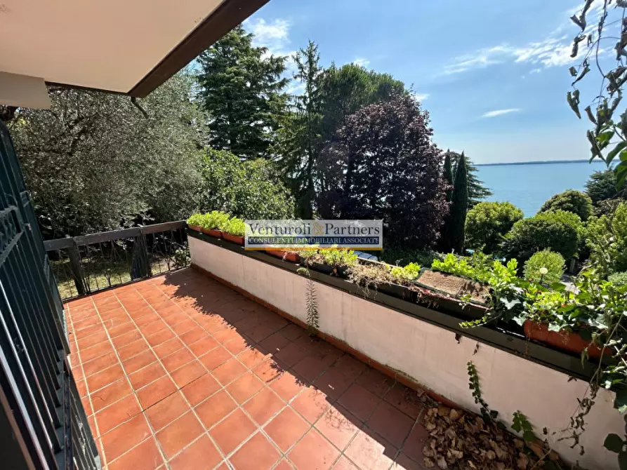 Immagine 5 di Casa bifamiliare in vendita  in Via Pergola a Padenghe Sul Garda