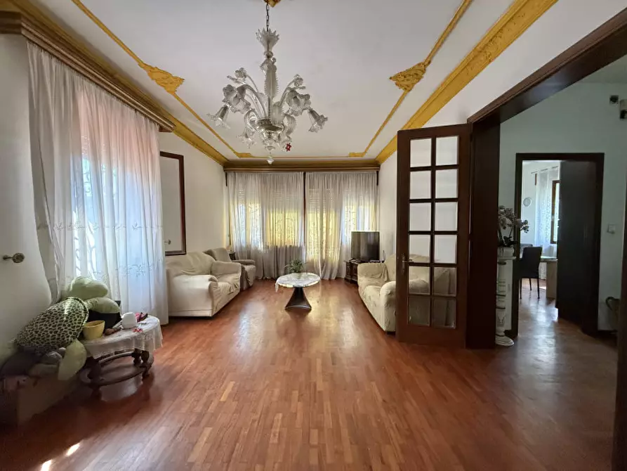 Immagine 5 di Casa indipendente in vendita  in Via Goffredo Mameli a Solesino