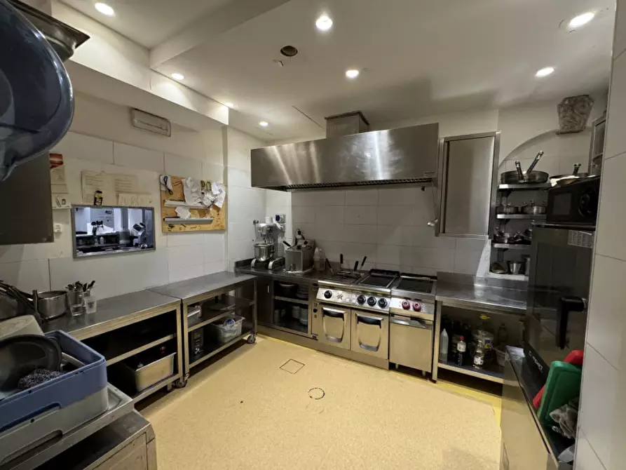 Immagine 8 di Attività commerciale in vendita  in via malpaga 20 a Trento