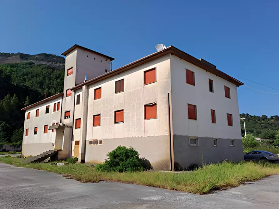 Immagine 9 di Capannone industriale in vendita  in contrada Piagge sulla S.S.598 a Gallicchio