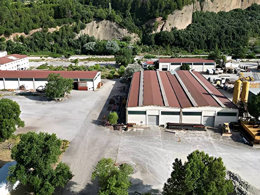 Immagine 12 di Capannone industriale in vendita  in contrada Piagge sulla S.S.598 a Gallicchio