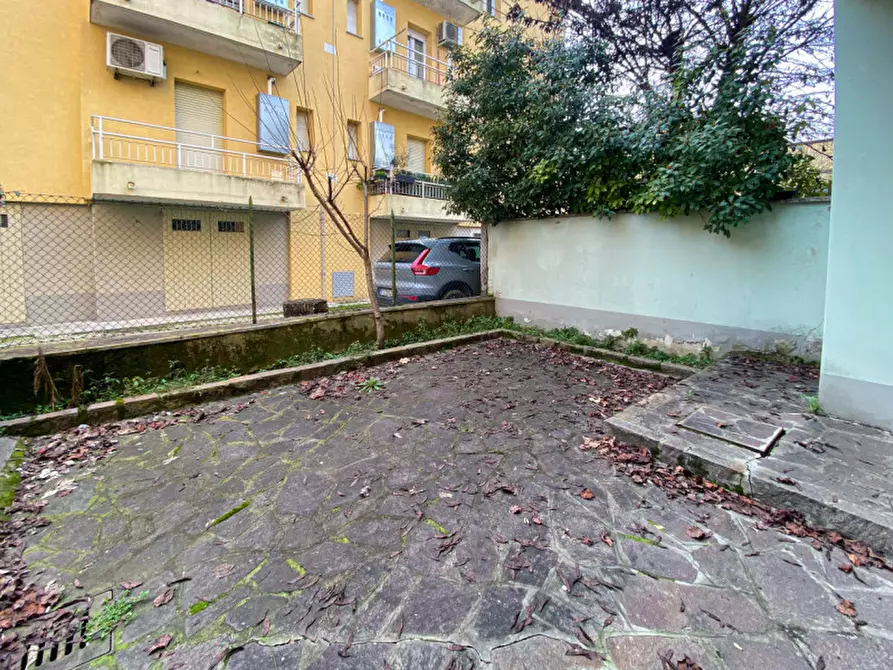 Immagine 7 di Ufficio in vendita  in Via Cesare Battisti a Mirandola