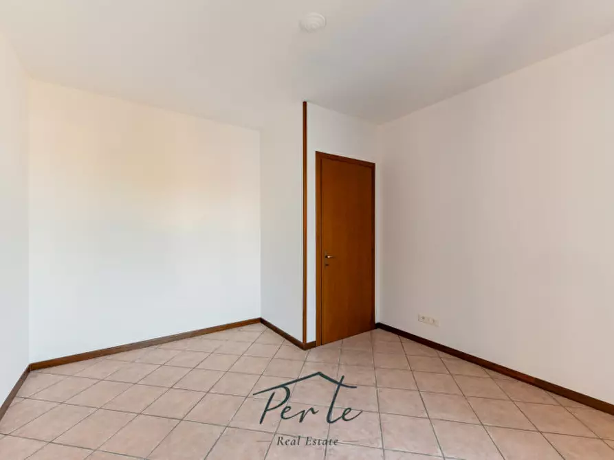 Immagine 17 di Villetta a schiera in vendita  in Via Andrea Mantegna 73 a Curtatone