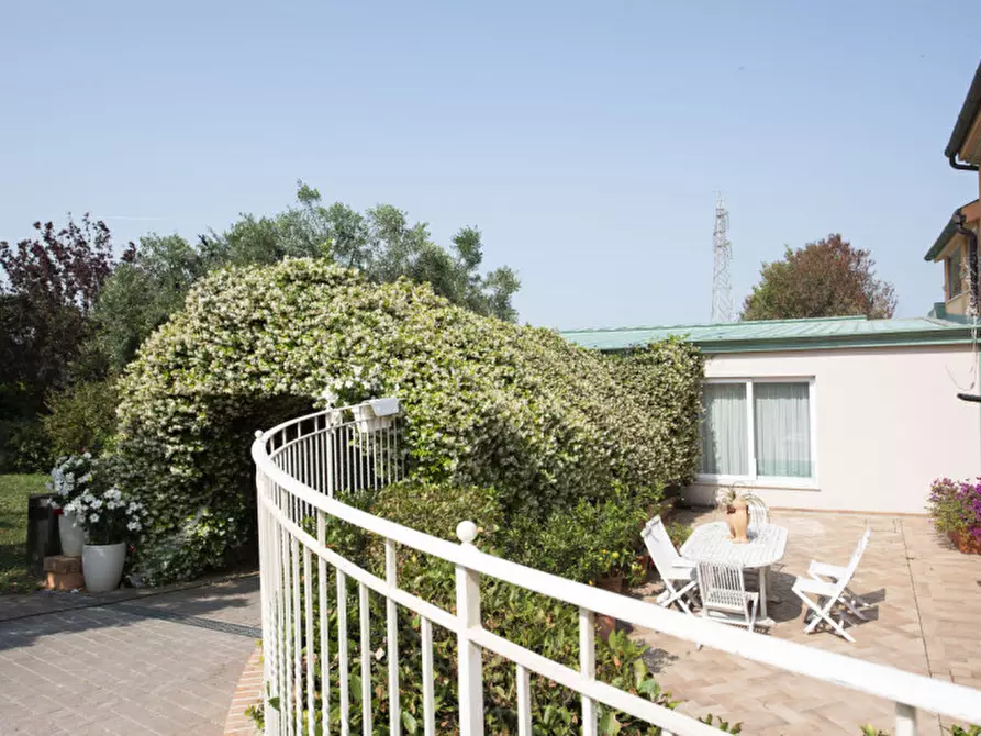 Immagine 22 di Bed & Breakfast in vendita  in Via Piani d'Aspio a Sirolo