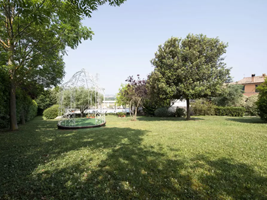 Immagine 27 di Bed & Breakfast in vendita  in Via Piani d'Aspio a Sirolo