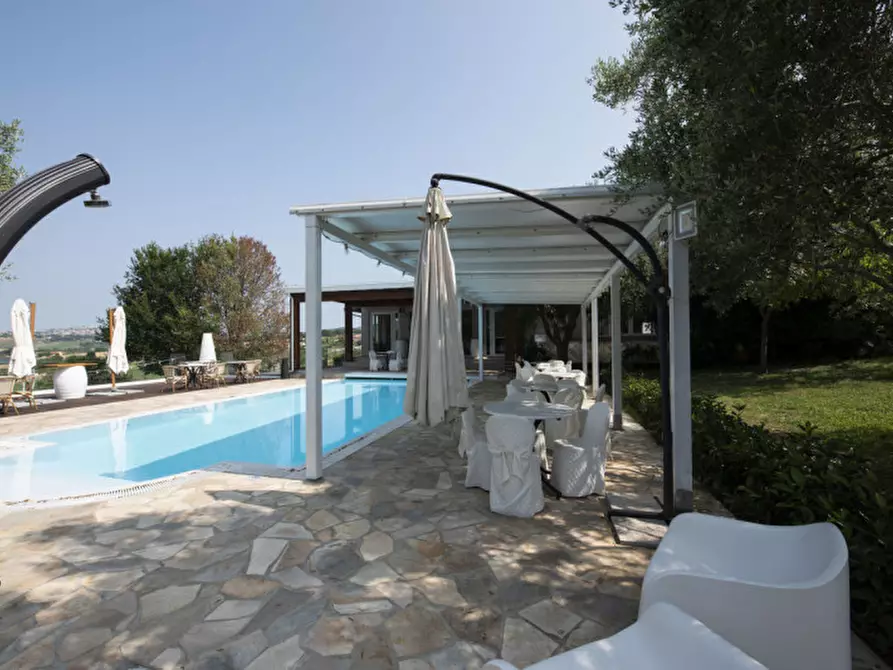 Immagine 37 di Bed & Breakfast in vendita  in Via Piani d'Aspio a Sirolo