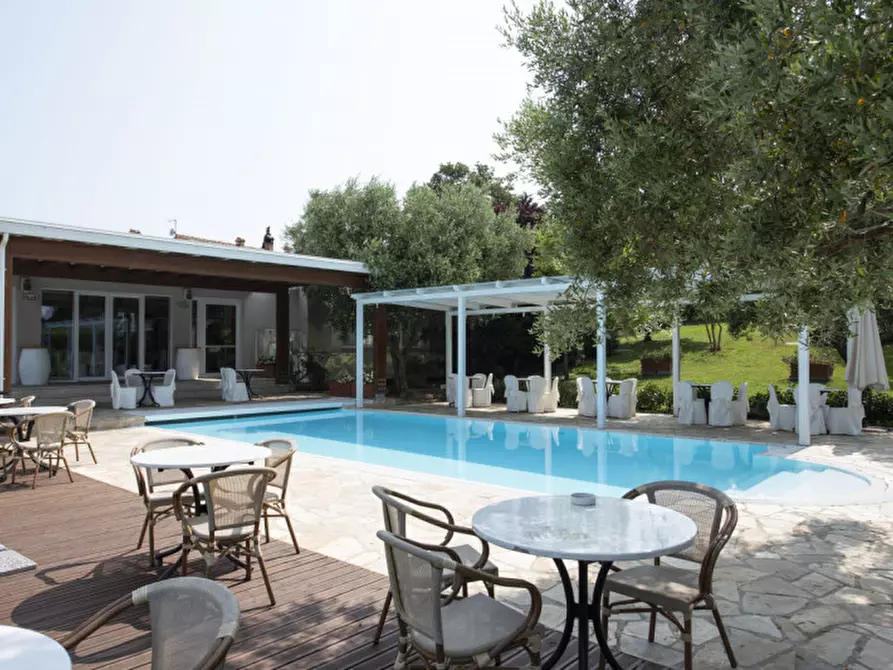 Immagine 41 di Bed & Breakfast in vendita  in Via Piani d'Aspio a Sirolo