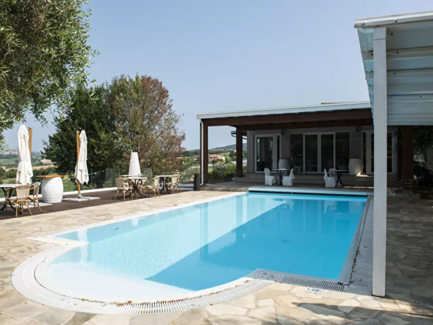 Immagine 47 di Bed & Breakfast in vendita  in Via Piani d'Aspio a Sirolo