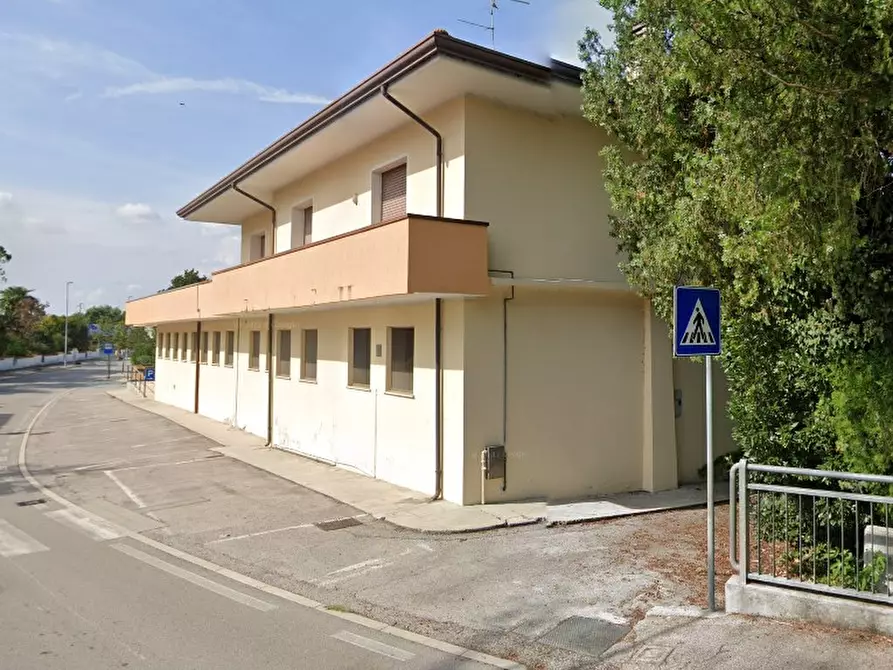 Immagine 3 di Laboratorio in vendita  in Via Villafranca, 2 a Chions