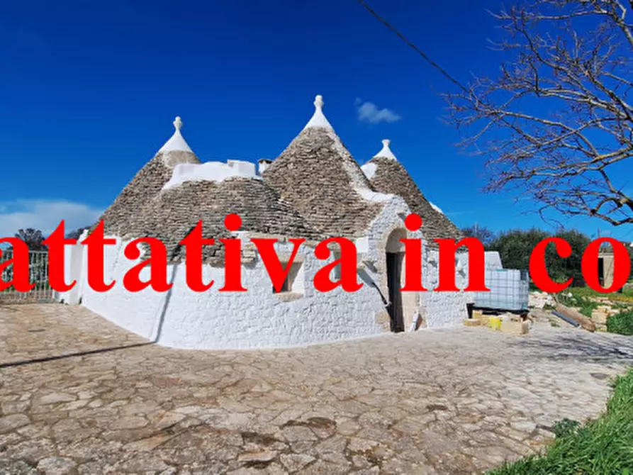 Immagine 1 di Rustico / casale in vendita  in c.da Ritunno a Locorotondo