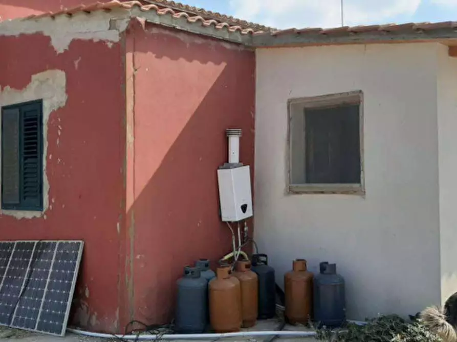 Immagine 1 di Rustico / casale in vendita  in CONTRADA BENEFIZIO - 93015 Niscemi (CL) a Niscemi