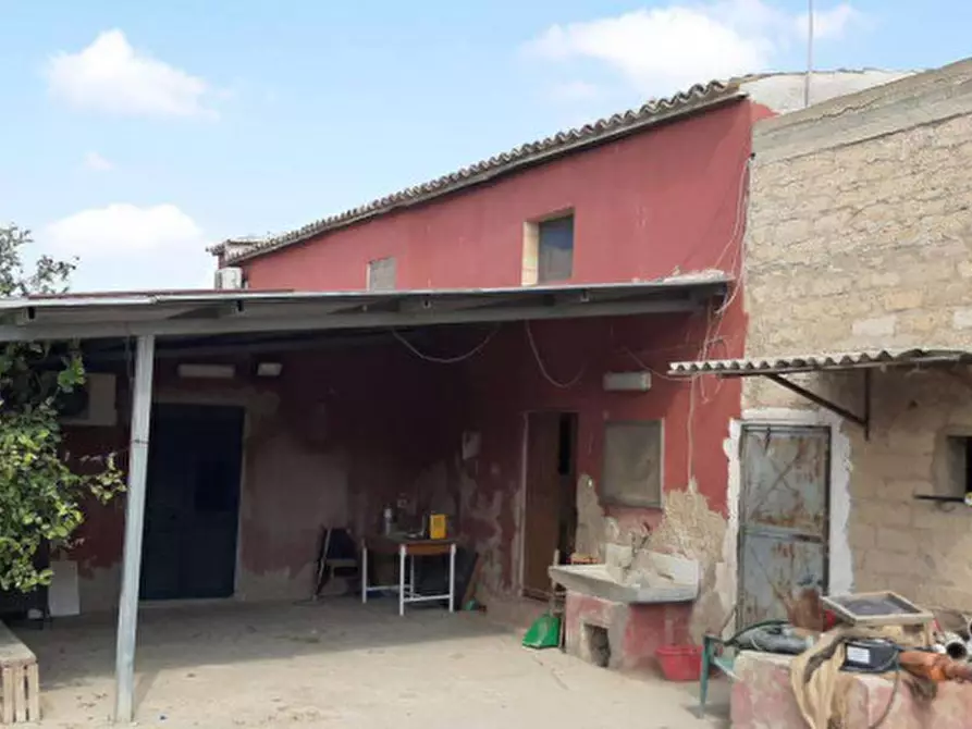 Immagine 7 di Rustico / casale in vendita  in CONTRADA BENEFIZIO - 93015 Niscemi (CL) a Niscemi