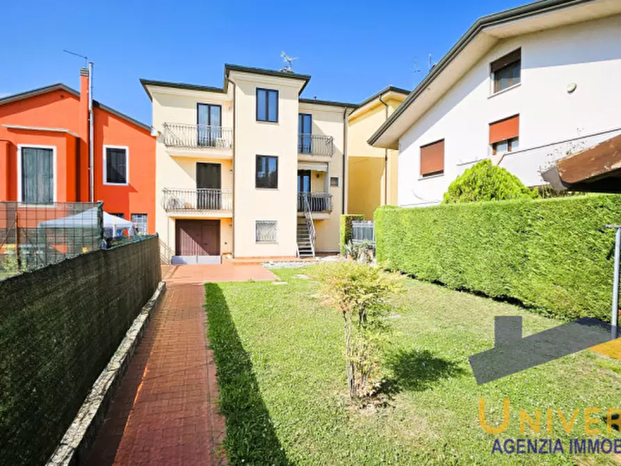 Immagine 1 di Casa bifamiliare in vendita  in via caltana 230 a Campodarsego