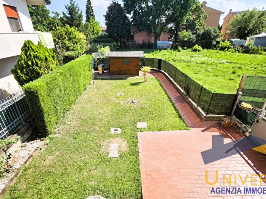 Immagine 2 di Casa bifamiliare in vendita  in via caltana 230 a Campodarsego