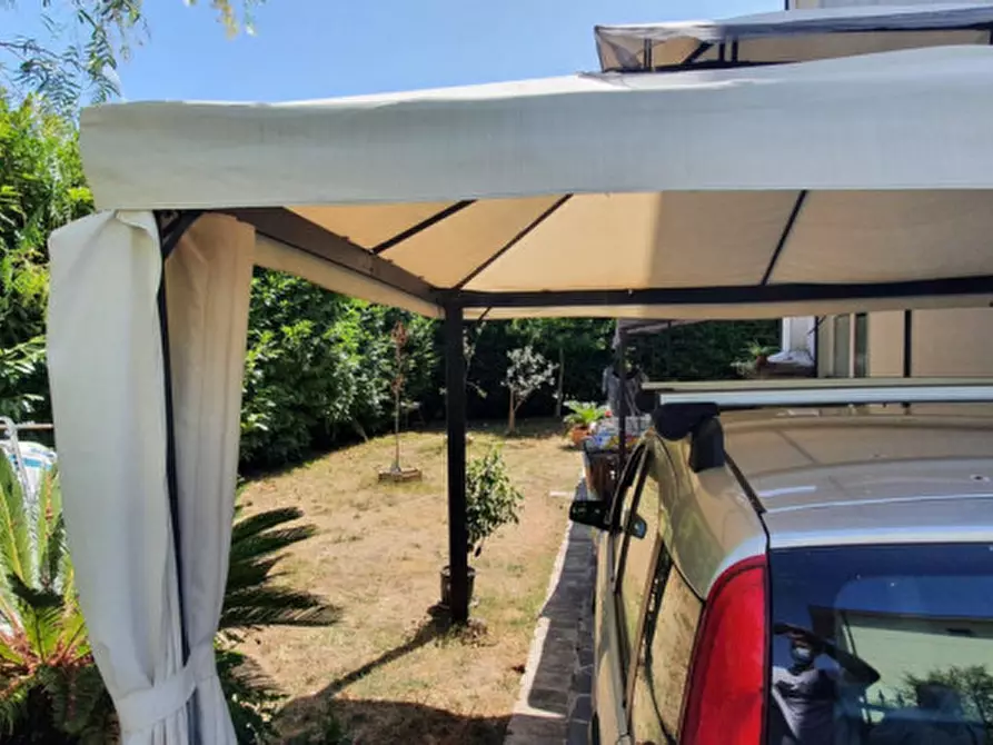 Immagine 2 di Appartamento in vendita  in Via delle Gardenie, 26, 64025 Seconda Zona Peep TE, Italia - Pineto (TE) a Pineto