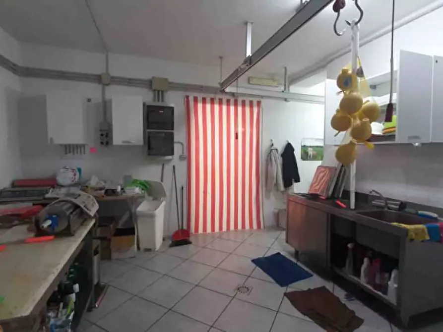 Immagine 17 di Appartamento in vendita  in Piazza I Maggio - (NU) a Colonna