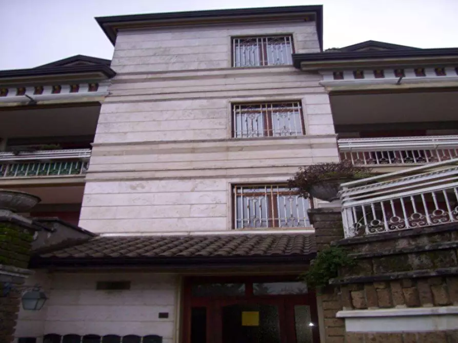 Immagine 12 di Appartamento in vendita  in Via cda Sant'Eustachio 2-H - 83100 Avellino (AV) a Avellino