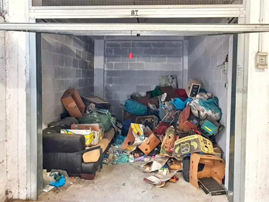 Immagine 1 di Posto auto in vendita  in Via Casilina, 00133 Roma RM, Italia a Roma