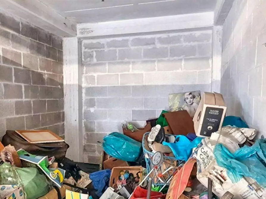 Immagine 3 di Posto auto in vendita  in Via Casilina, 00133 Roma RM, Italia a Roma