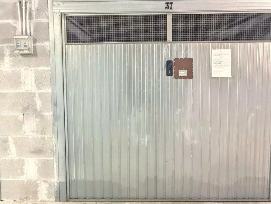 Immagine 1 di Posto auto in vendita  in Via Casilina, 00133 Roma RM, Italia a Roma