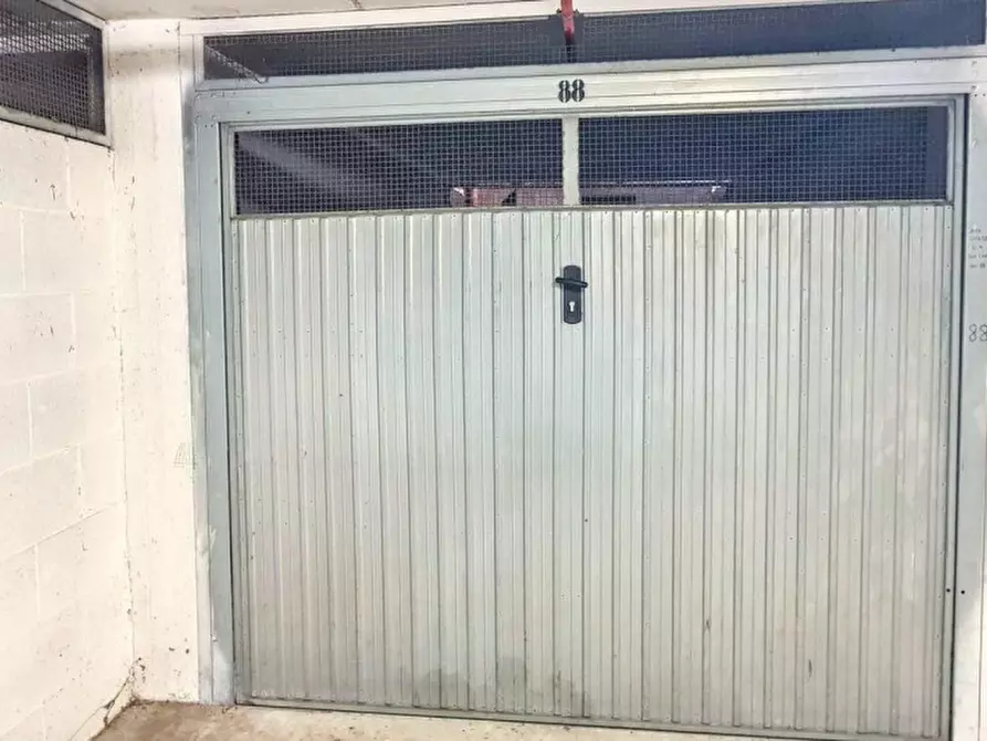 Immagine 1 di Posto auto in vendita  in Via Casilina, 00133 Roma RM, Italia a Roma