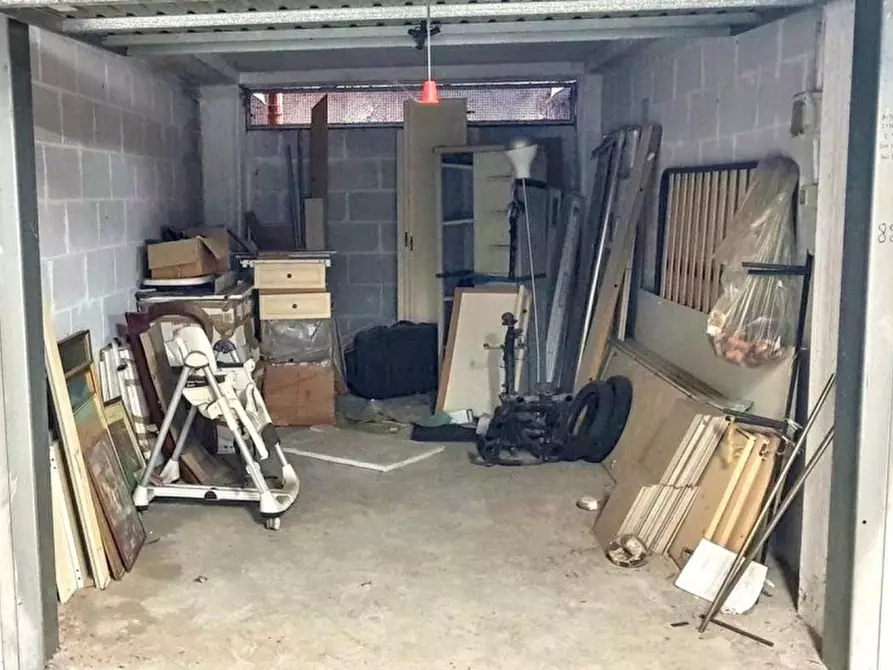 Immagine 3 di Posto auto in vendita  in Via Casilina, 00133 Roma RM, Italia a Roma