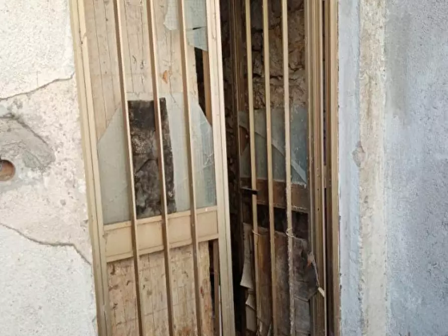 Immagine 4 di Appartamento in vendita  in V Ragazzi del '99, 08100 Nuoro NU, Italia a Nuoro