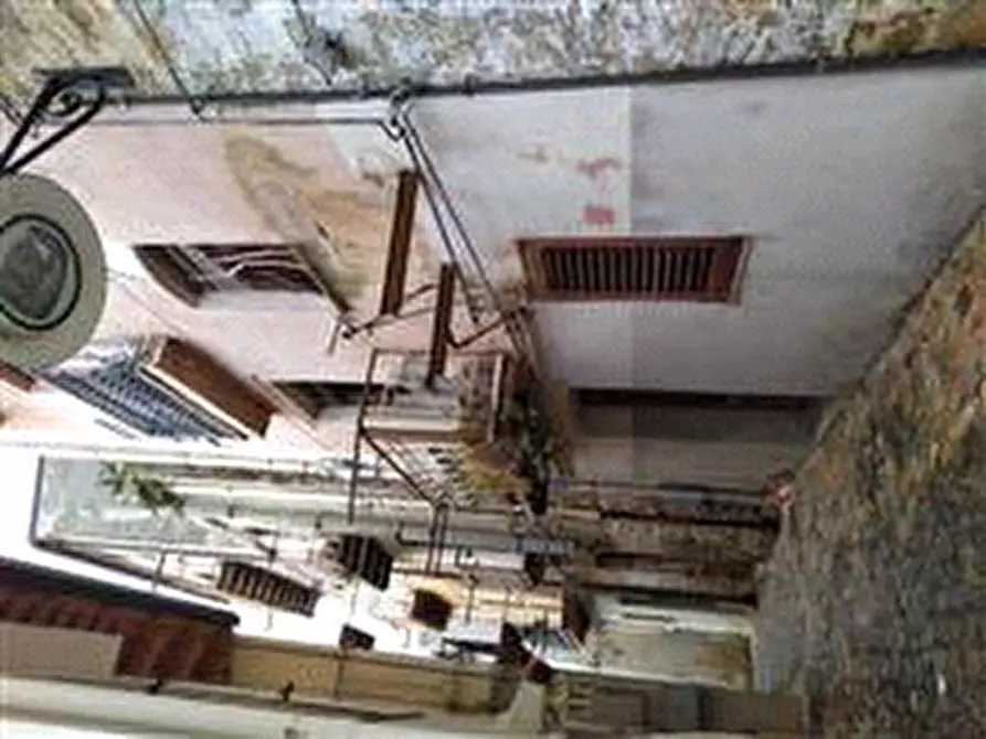 Immagine 5 di Appartamento in vendita  in Quartiere Centro Storico, via Garibaldi 14 - 98072 Caronia (ME) a Caronia