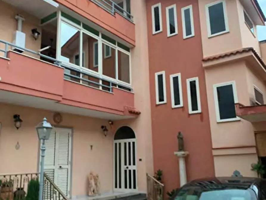 Immagine 16 di Villa in vendita  in Via Gran Sasso n 6 - 80100 San Cipriano d'Aversa (CE) a San Cipriano D'aversa