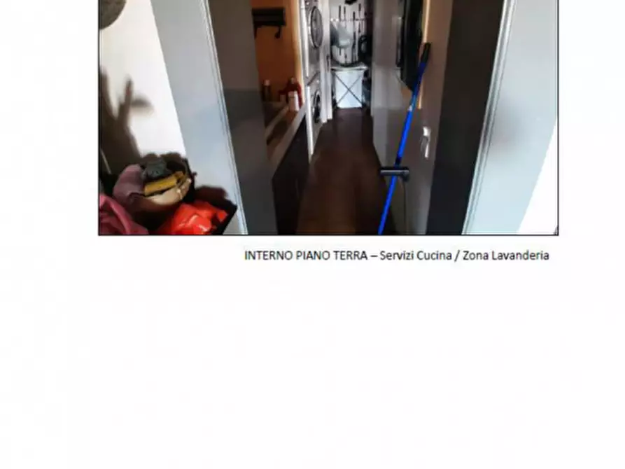 Immagine 19 di Appartamento in vendita  in Via Del Marziano 5 - 80123 Napoli (NA) a Napoli