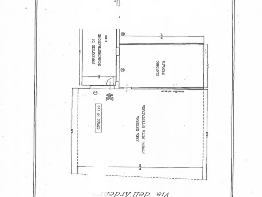 Immagine 1 di Attività commerciale in affitto  in Via dell'Ardenza 119 a Livorno