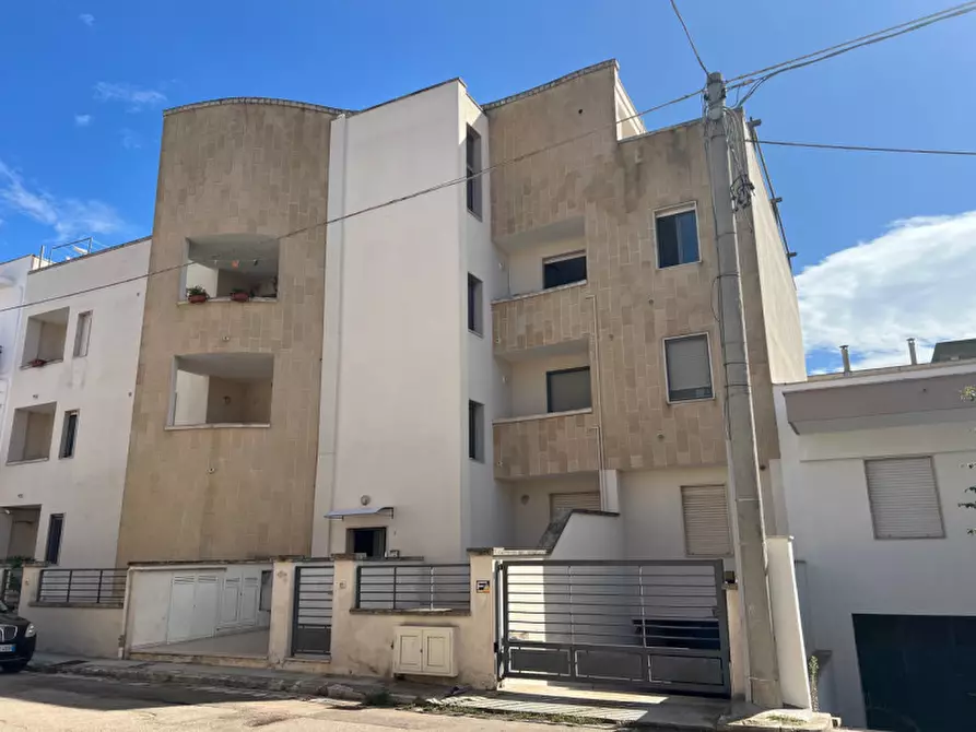 Immagine 10 di Appartamento in vendita  in Via Da Bormida a Matino