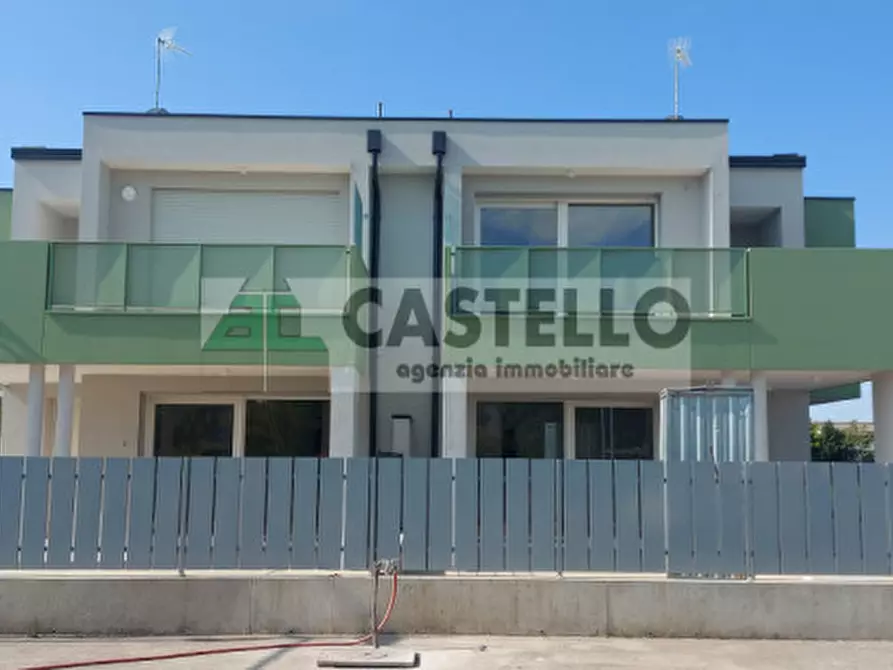 Immagine 1 di Casa bifamiliare in vendita  in Via Pietro Cosma a Camposampiero