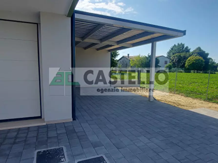 Immagine 4 di Casa bifamiliare in vendita  in Via Pietro Cosma a Camposampiero