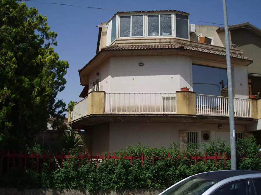 Immagine 15 di Appartamento in vendita  in Via Tito Livio 22 - 95041 Caltagirone (CT) a Caltagirone