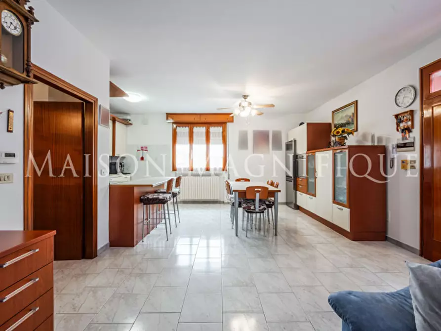 Immagine 4 di Casa bifamiliare in vendita  in via giovanni venturini a Lagosanto