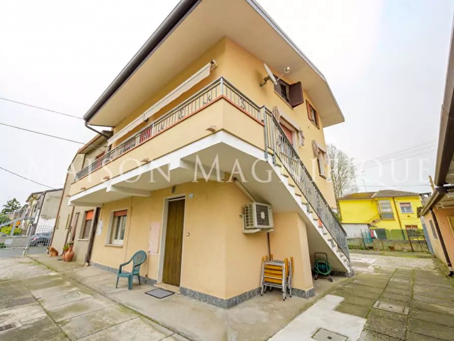 Immagine 46 di Casa bifamiliare in vendita  in via giovanni venturini a Lagosanto