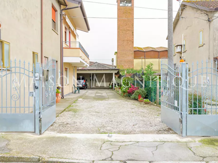 Immagine 48 di Casa bifamiliare in vendita  in via giovanni venturini a Lagosanto