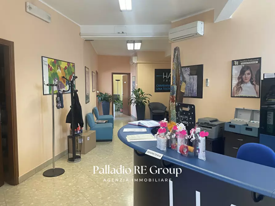 Immagine 2 di Ufficio in vendita  in borgo casale a Vicenza