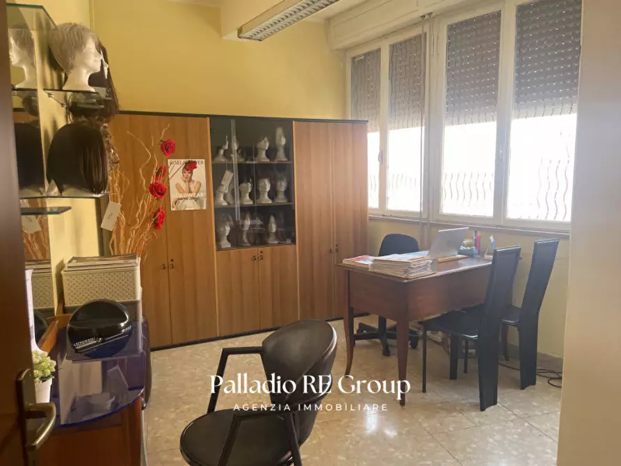 Immagine 8 di Ufficio in vendita  in borgo casale a Vicenza