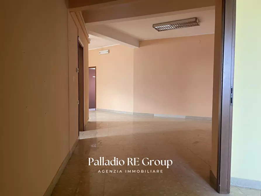 Immagine 9 di Ufficio in vendita  in borgo casale a Vicenza