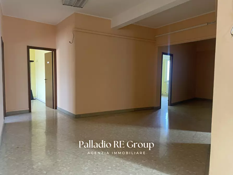 Immagine 10 di Ufficio in vendita  in borgo casale a Vicenza